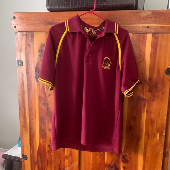 Other - Brisbane Broncos rugby team shirt XL